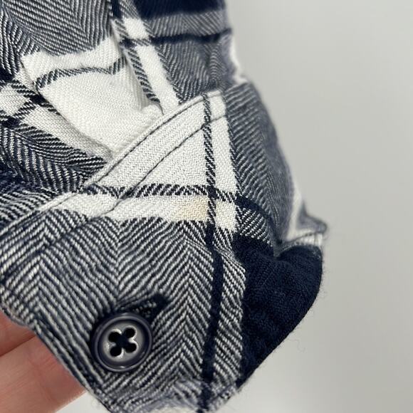 Rails Hunter Plaid Button Down - White/Navy/Fog - XS - Picture 8 of 11